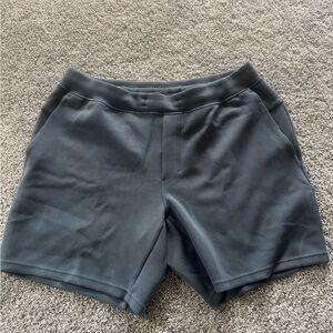 lululemon athletica  smooth spacer shorts 7” XL